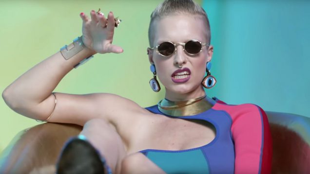 move-by-french-fanfan-clip-de-martin-solveig-intoxicated